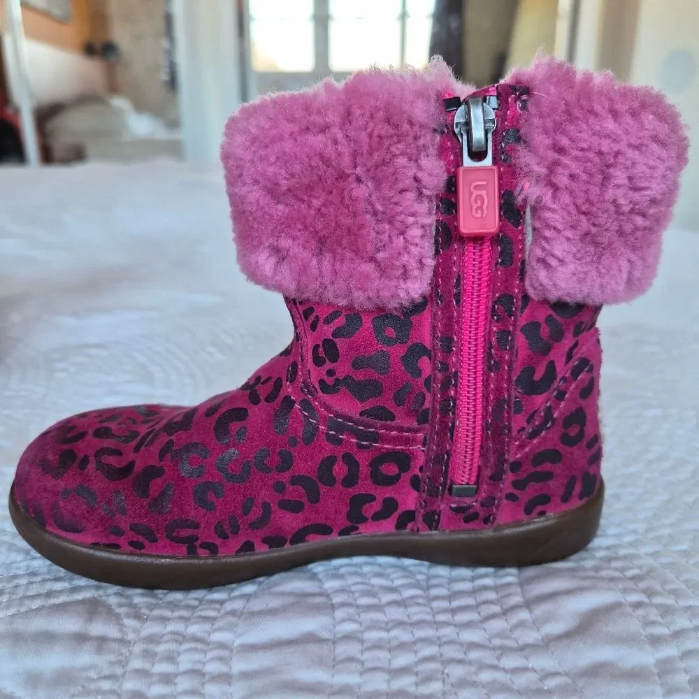 GUC Ugg Jorie Boot Cheetah Pink Metallic Lined Sherling Boot Girls 9